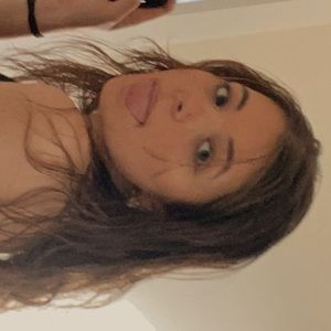 Meet your Posher, Charli